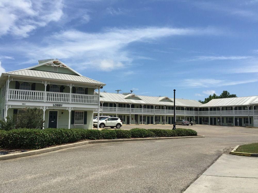スーパー 8 バイ ウインダム ベイ セント ルイス Bay St. Louis エクステリア 写真